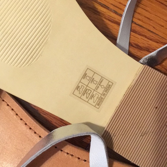 Silver strappy sandals - Picture 4 of 5